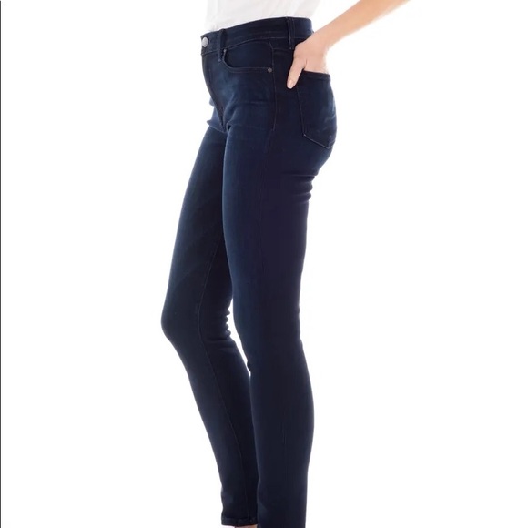 Fidelity DenimTorino Slim Dark Wash Jeans Size 30 Waist: 30” Inseams: 36.5” - Picture 4 of 16